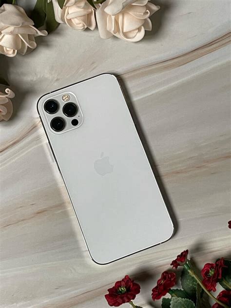 12二手價|二手iPhone 12哪裡買比較划算？通路平均價格一次。